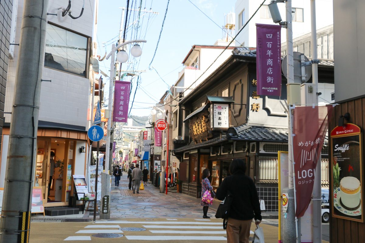 長崎で最も古い商店街「アルコア中通り」