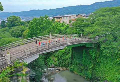 旧陸軍の軍神、橘中佐をたたえる軍神橋